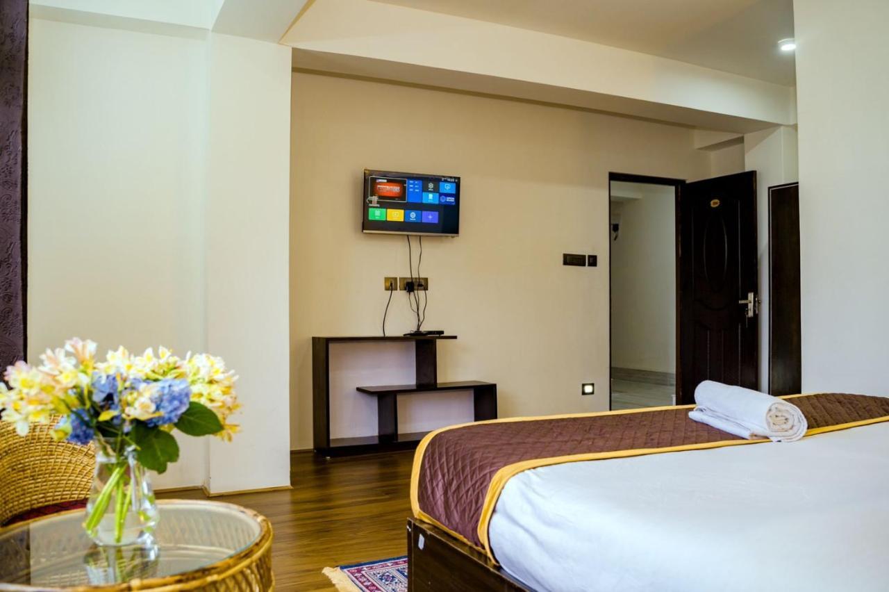 Daksha Pelling Nest Hotel Exterior photo
