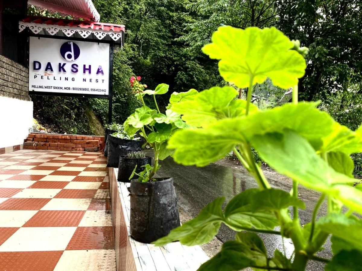 Daksha Pelling Nest Hotel Exterior photo