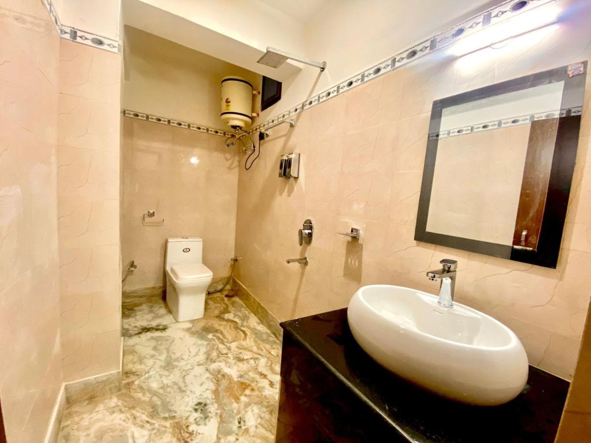 Daksha Pelling Nest Hotel Exterior photo